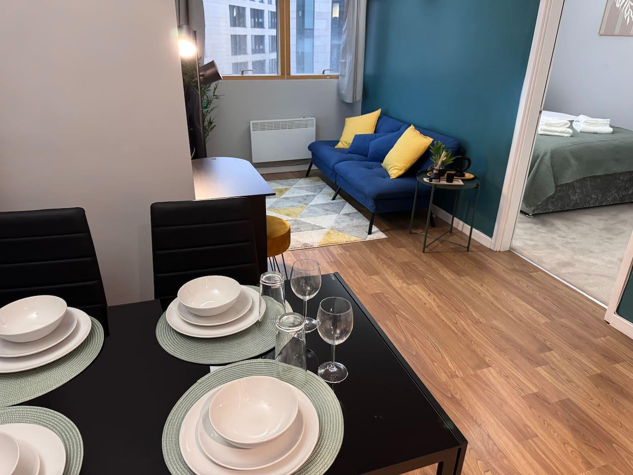 SMA Premium 2 Bed Suites 2 mins from train station3