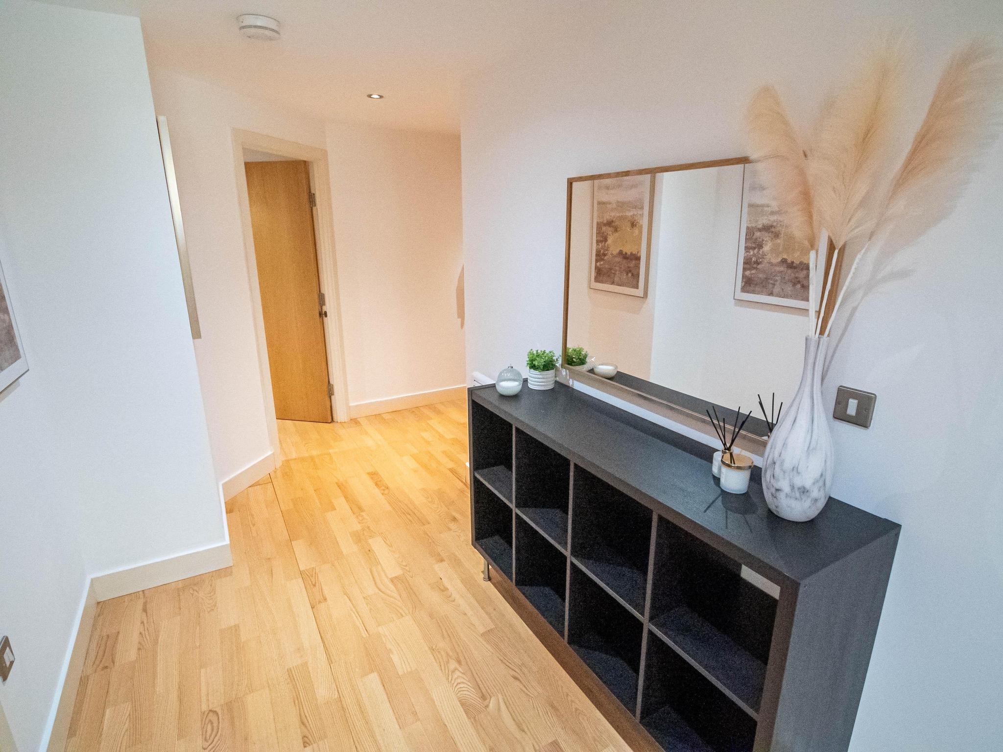 SMA Lux | Balcony and River View Leeds Dock5